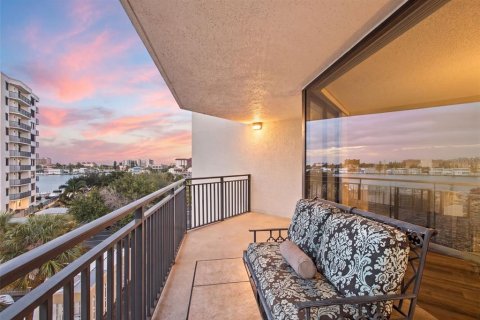 Condo in Clearwater, Florida, 1 bedroom  № 2386196 - photo 4