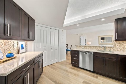 Condo in Clearwater, Florida, 1 bedroom  № 2386196 - photo 22