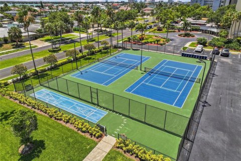 Condo in Clearwater, Florida, 1 bedroom  № 2386196 - photo 11