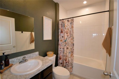 House in Winter Haven, Florida 3 bedrooms, 120.03 sq.m. № 2226218 - photo 8