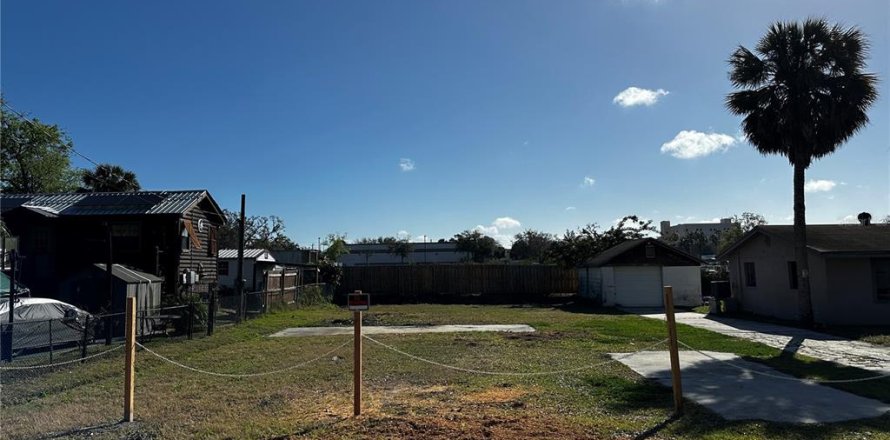 Land in New Port Richey, Florida № 2228010