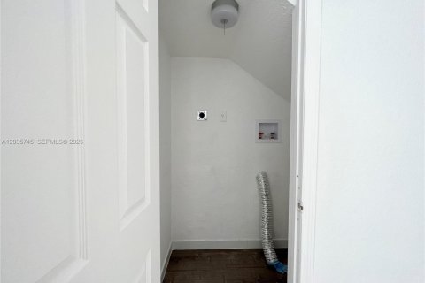 Townhouse in Miami, Florida 3 bedrooms, 106.84 sq.m. № 2253777 - photo 6