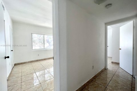Townhouse in Miami, Florida 3 bedrooms, 106.84 sq.m. № 2253777 - photo 18