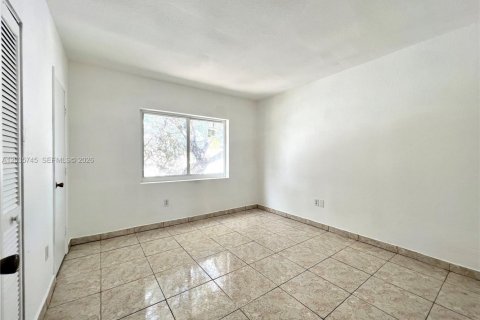Townhouse in Miami, Florida 3 bedrooms, 106.84 sq.m. № 2253777 - photo 19