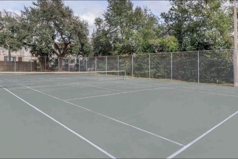 Condo in Orlando, Florida, 1 bedroom  № 1670718 - photo 22