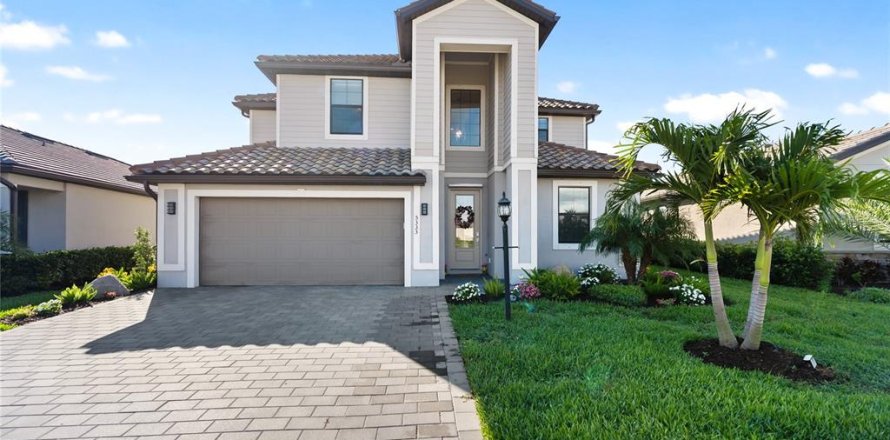 Casa en Bradenton, Florida 5 dormitorios, 302.58 m2 № 1725221