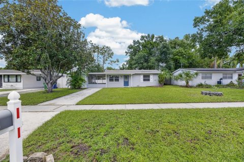 House in Tampa, Florida 2 bedrooms, 76.64 sq.m. № 2354966