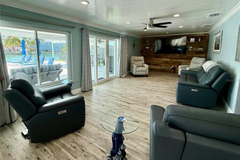 Villa ou maison à vendre à Treasure Island, Floride: 3 chambres, 190.45 m2 № 1751234 - photo 30