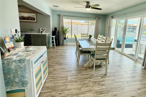Villa ou maison à vendre à Treasure Island, Floride: 3 chambres, 190.45 m2 № 1751234 - photo 18