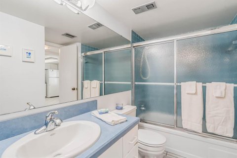 Condo in New Smyrna Beach, Florida, 1 bedroom  № 1437909 - photo 14