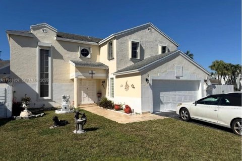 Дом в Майами, Флорида 4 спальни, 188.78м2 № 2050440