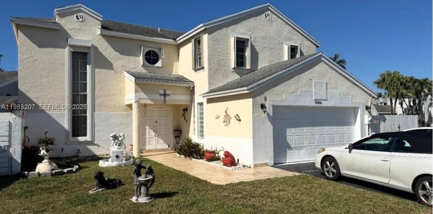 Дом в Майами, Флорида 4 спальни, 188.78м2 № 2050440