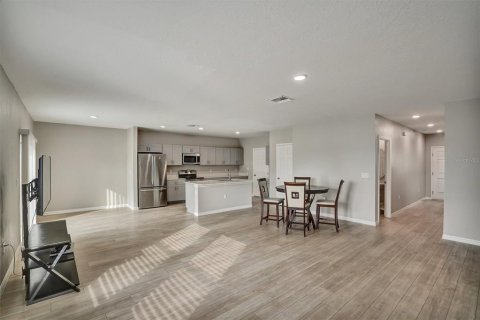 Villa ou maison à vendre à Haines City, Floride: 4 chambres, 206.8 m2 № 2140666 - photo 14