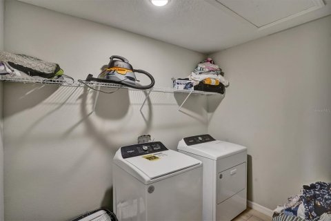 Villa ou maison à vendre à Haines City, Floride: 4 chambres, 206.8 m2 № 2140666 - photo 8