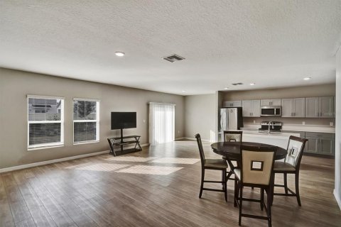 Villa ou maison à vendre à Haines City, Floride: 4 chambres, 206.8 m2 № 2140666 - photo 13