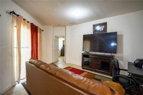 Casa en venta en West Palm Beach, Florida, 3 dormitorios, 157.84 m2 № 1836421 - foto 16
