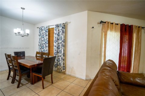 Casa en venta en West Palm Beach, Florida, 3 dormitorios, 157.84 m2 № 1836421 - foto 15