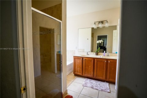 Casa en venta en West Palm Beach, Florida, 3 dormitorios, 157.84 m2 № 1836421 - foto 19
