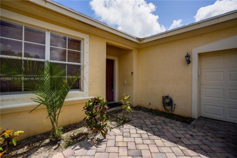 Casa en venta en West Palm Beach, Florida, 3 dormitorios, 157.84 m2 № 1836421 - foto 4