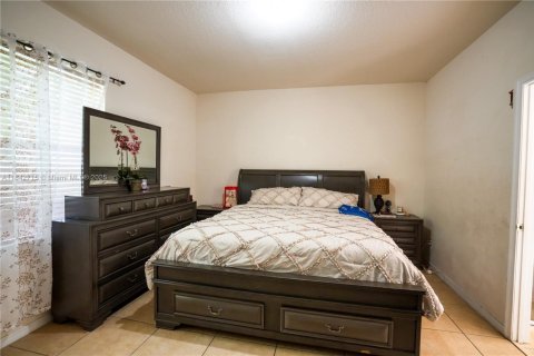 Casa en venta en West Palm Beach, Florida, 3 dormitorios, 157.84 m2 № 1836421 - foto 18