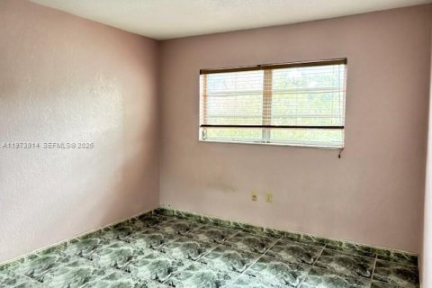 Купить кондоминиум в Хайалиа Гарденс, Флорида 2 спальни, 66.43м2, № 2033669 - фото 6