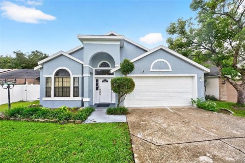 Villa ou maison à vendre à Orlando, Floride: 4 chambres, 189.33 m2 № 2406645 - photo 2