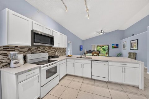 Villa ou maison à vendre à Orlando, Floride: 4 chambres, 189.33 m2 № 2406645 - photo 3
