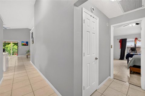 Villa ou maison à vendre à Orlando, Floride: 4 chambres, 189.33 m2 № 2406645 - photo 8