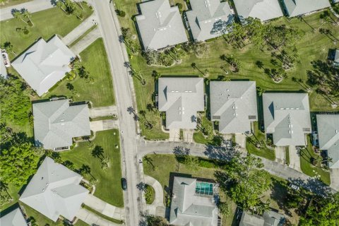 House in Sarasota, Florida 2 bedrooms, 140.84 sq.m. № 1723434 - photo 25