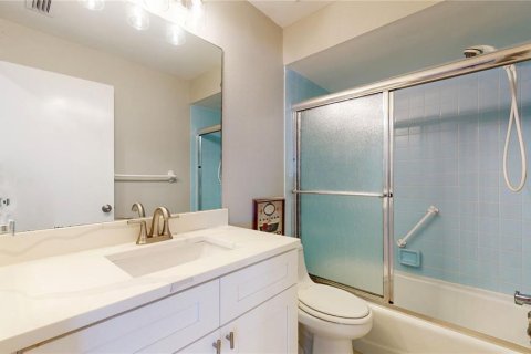 House in Sarasota, Florida 2 bedrooms, 140.84 sq.m. № 1723434 - photo 21