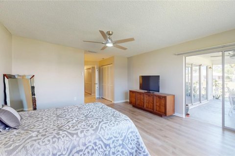 House in Sarasota, Florida 2 bedrooms, 140.84 sq.m. № 1723434 - photo 17
