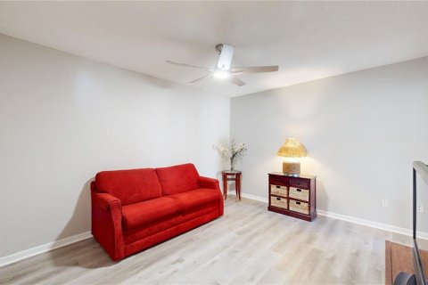House in Sarasota, Florida 2 bedrooms, 140.84 sq.m. № 1723434 - photo 14