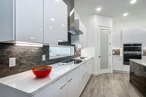 Villa ou maison à vendre à Davenport, Floride: 3 chambres, 212.19 m2 № 1723447 - photo 7