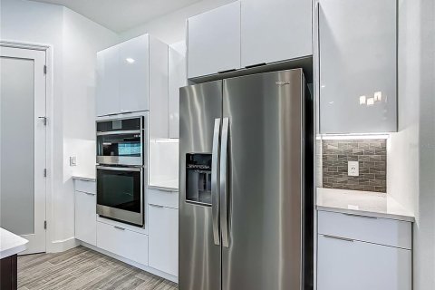 Villa ou maison à vendre à Davenport, Floride: 3 chambres, 212.19 m2 № 1723447 - photo 6