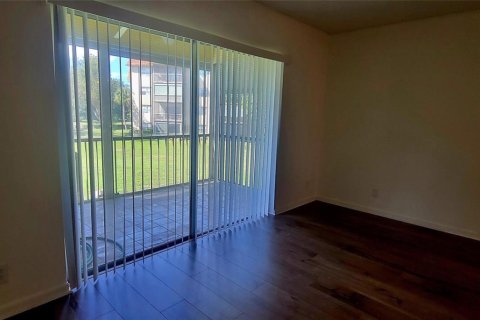 Condo in Lauderhill, Florida, 1 bedroom  № 2082537 - photo 11