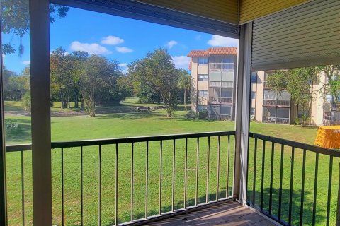 Condo in Lauderhill, Florida, 1 bedroom  № 2082537