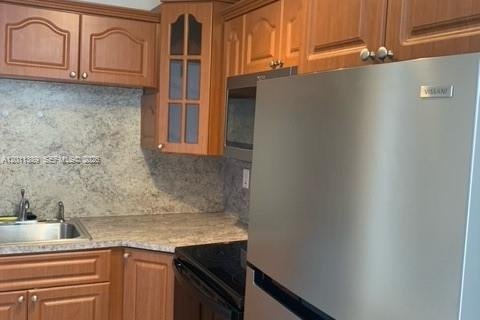 Condo in Miami, Florida, 2 bedrooms  № 2075174 - photo 6