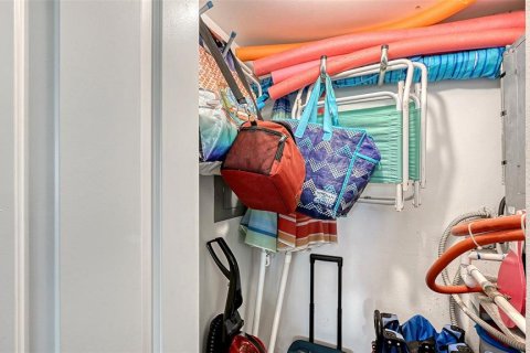 Condo in Sarasota, Florida, 2 bedrooms № 2396001 - photo 23