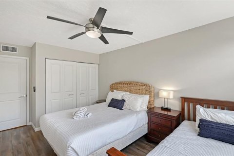 Condo in Sarasota, Florida, 2 bedrooms № 2396001 - photo 18