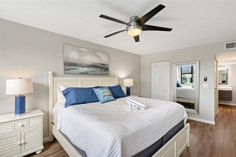 Condo in Sarasota, Florida, 2 bedrooms № 2396001 - photo 14