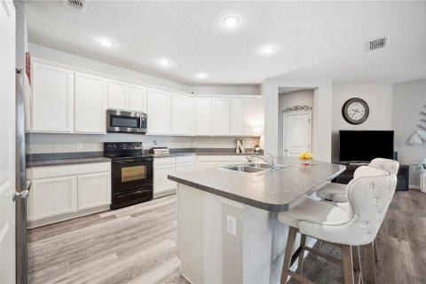 House in Mulberry, Florida 4 bedrooms, 184.23 sq.m. № 1740573 - photo 7