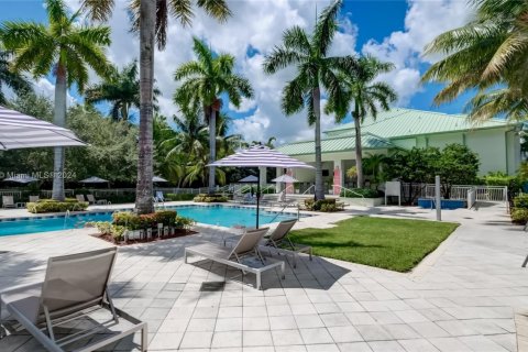 Condo in Doral, Florida, 1 bedroom  № 442077 - photo 15