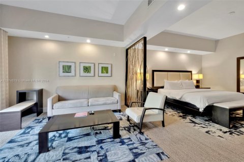Condo in Doral, Florida, 1 bedroom  № 442077 - photo 7