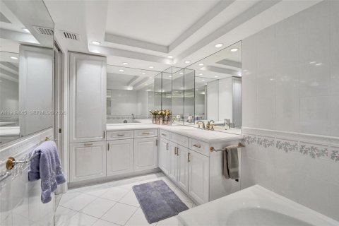 Купить кондоминиум в Форт-Лодердейл, Флорида 2 спальни, 139.35м2, № 2006157 - фото 19