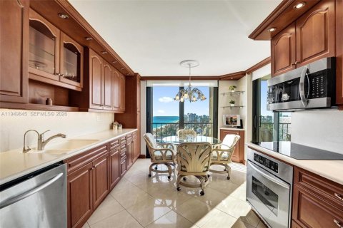 Купить кондоминиум в Форт-Лодердейл, Флорида 2 спальни, 139.35м2, № 2006157 - фото 10