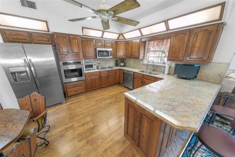 House in Ponce Inlet, Florida 3 bedrooms, 197.6 sq.m. № 2111984 - photo 6