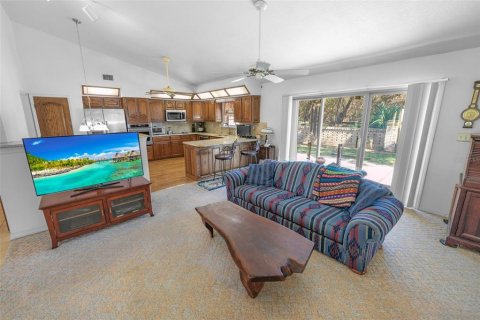House in Ponce Inlet, Florida 3 bedrooms, 197.6 sq.m. № 2111984 - photo 9