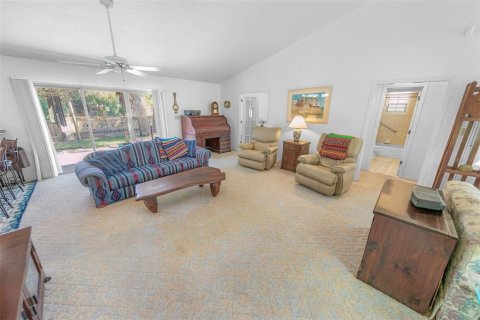 House in Ponce Inlet, Florida 3 bedrooms, 197.6 sq.m. № 2111984 - photo 10