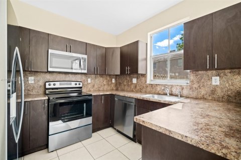 Villa ou maison à vendre à Homestead, Floride: 3 chambres, 155.98 m2 № 1967924 - photo 10