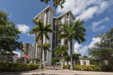Condo in Aventura, Florida, 2 bedrooms № 2087911